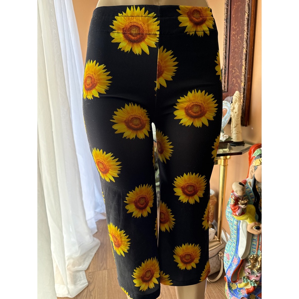 SHEIN Kids Sunflower Print Leggings Black Yellow Capri Pants Size 120 6/7